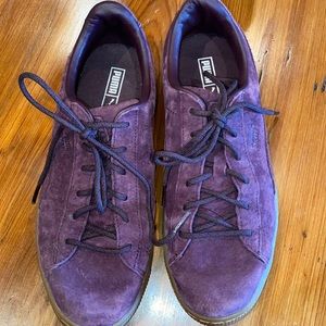 Puma purple suede sneakers shoes men’s size 6 , size 39